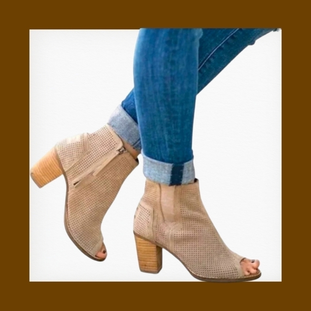 TOM'S Majorca Peep Toe Suede Bootie Stucco Desert Taupe Beige Women's Size 9